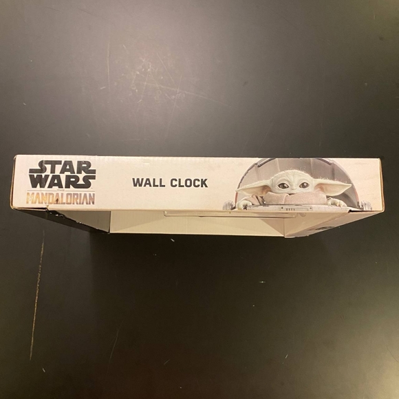 Star Wars The Mandalorian Bounty Hunter Legendary Warrior Wall Clock (New). Some - Picture 2 of 4